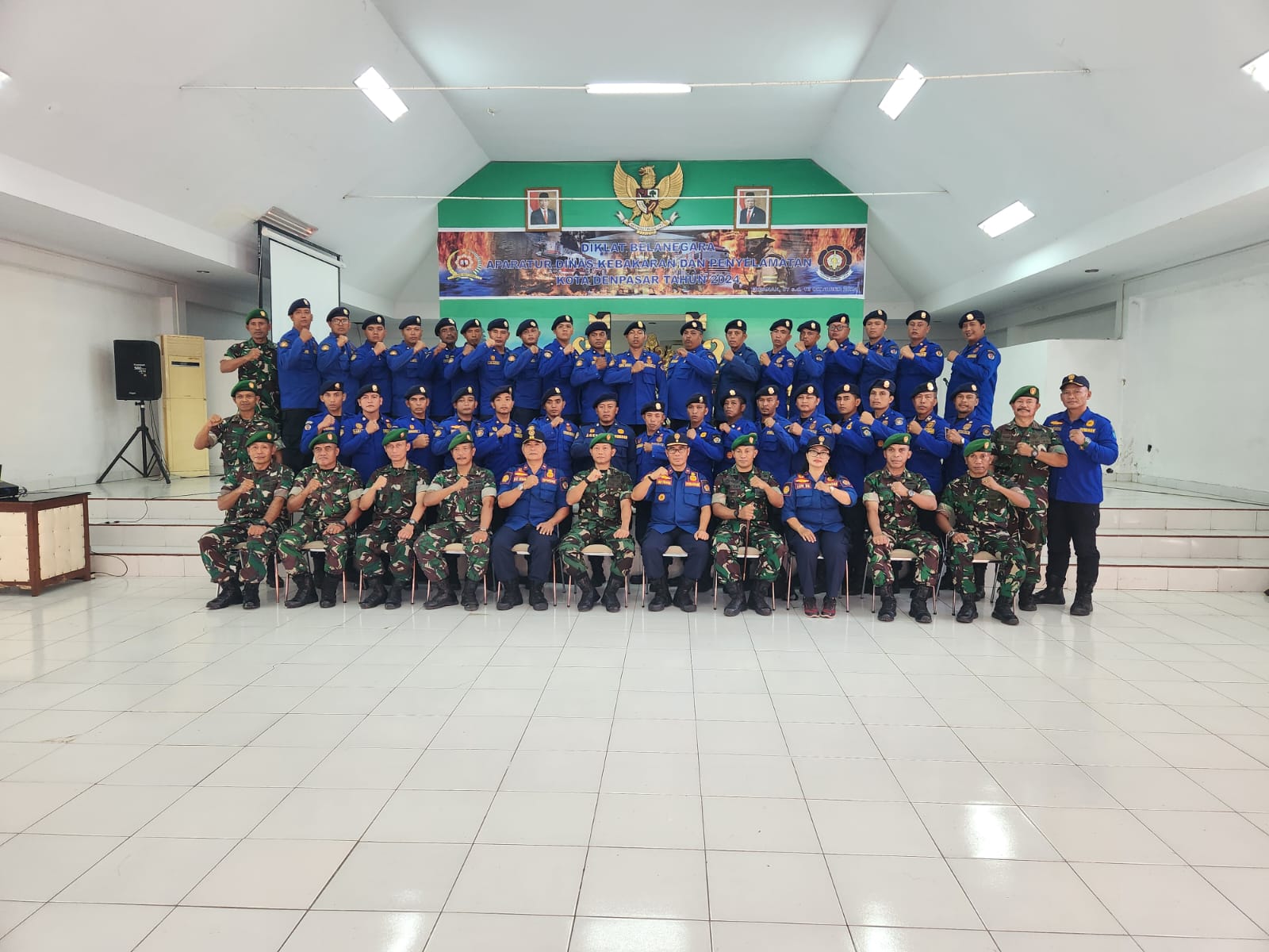 Giat Diklat Bela Negara Dinas Pemadam Kebakaran dan Penyelamatan Kota Denpasar di Rindam IX Udayana 