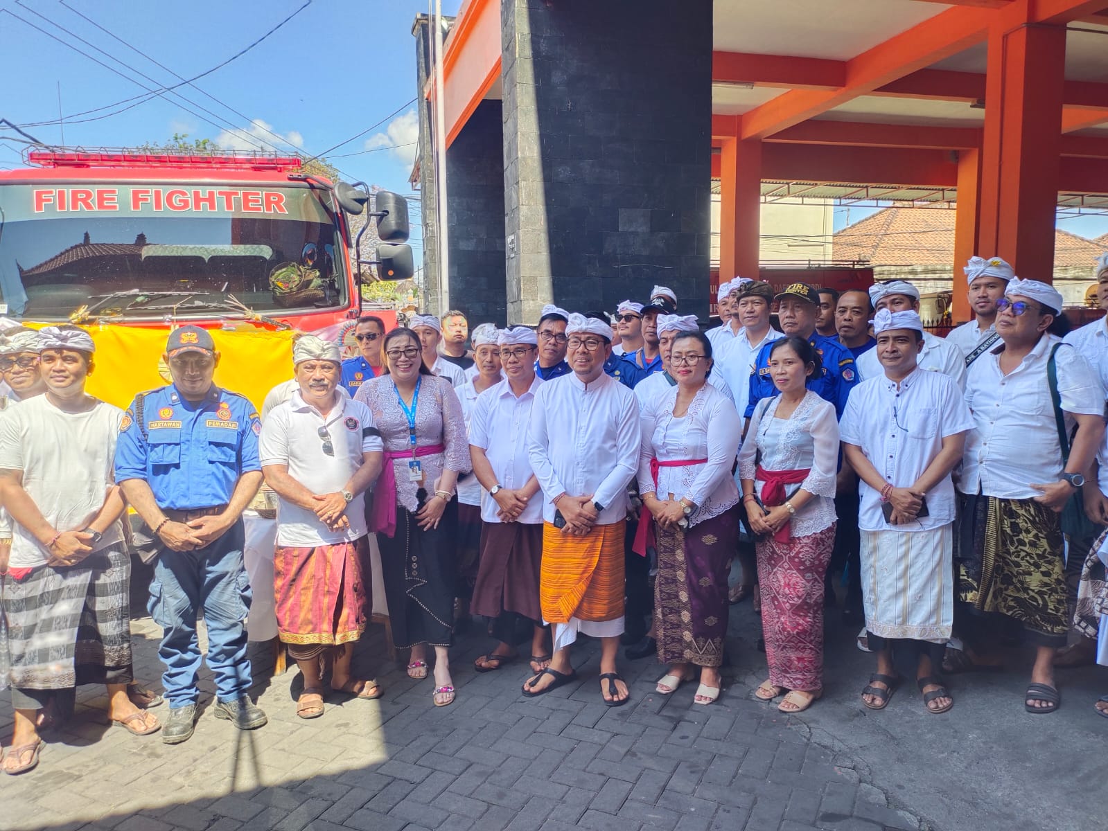 Hari Raya Tumpek Landep dihadiri Bapak Wakil Walikota Denpasar dan Sekda Kota Denpasar