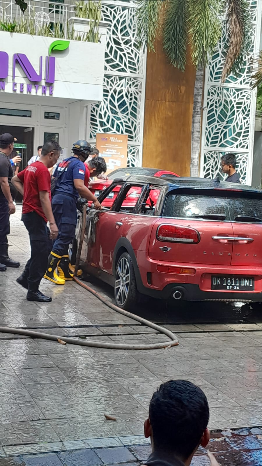 Kebakaran Mobil Di Jl Raya Puputan Renon 