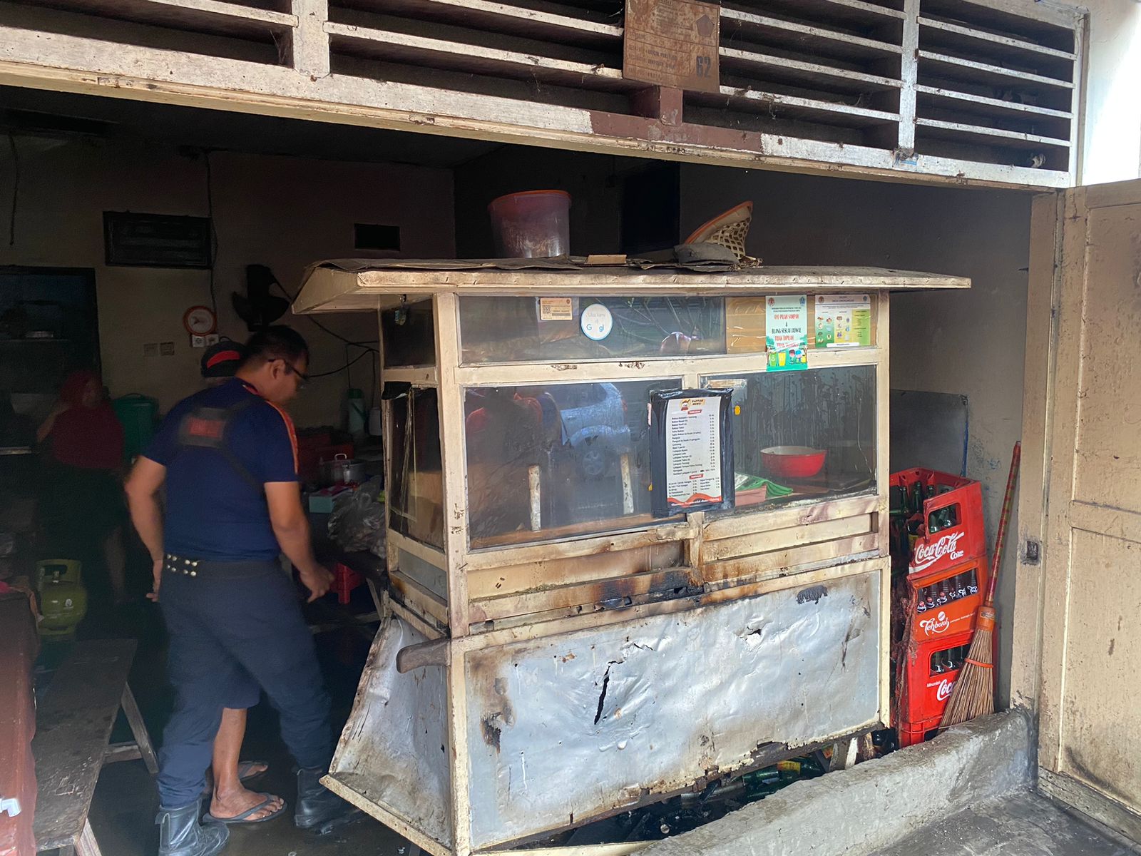 Warung Bakso Jl Kapten Japa Terbakar