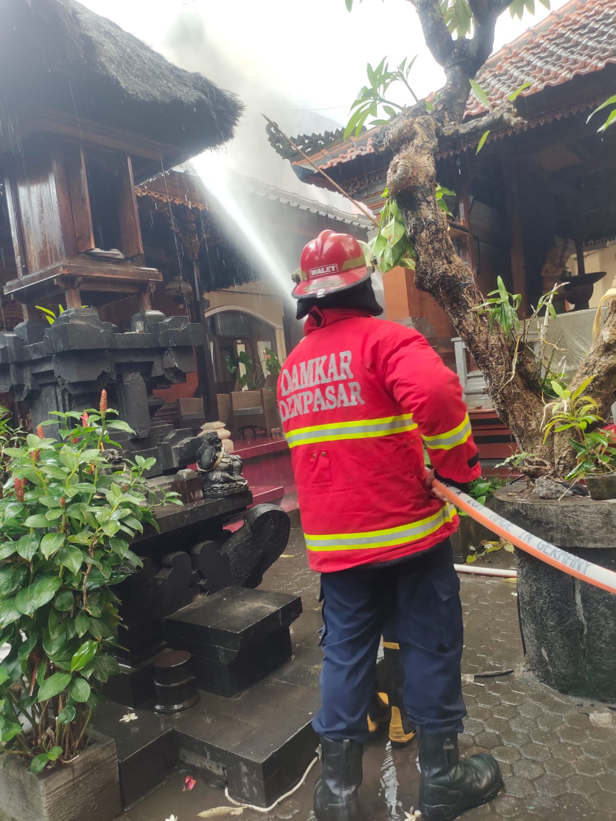 Kebakaran Jln Mayjend Sutoyo