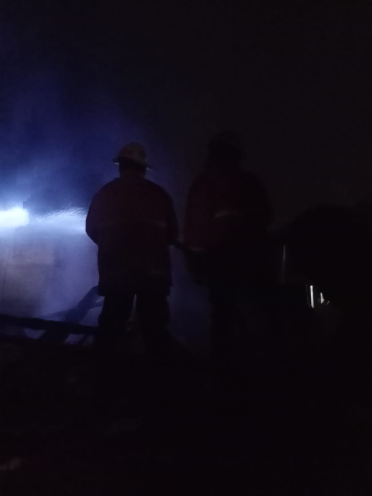 Akibat Konsleting listrik, Rumah Beserta Mobil dan Sepeda Motor ludes Terbakar
