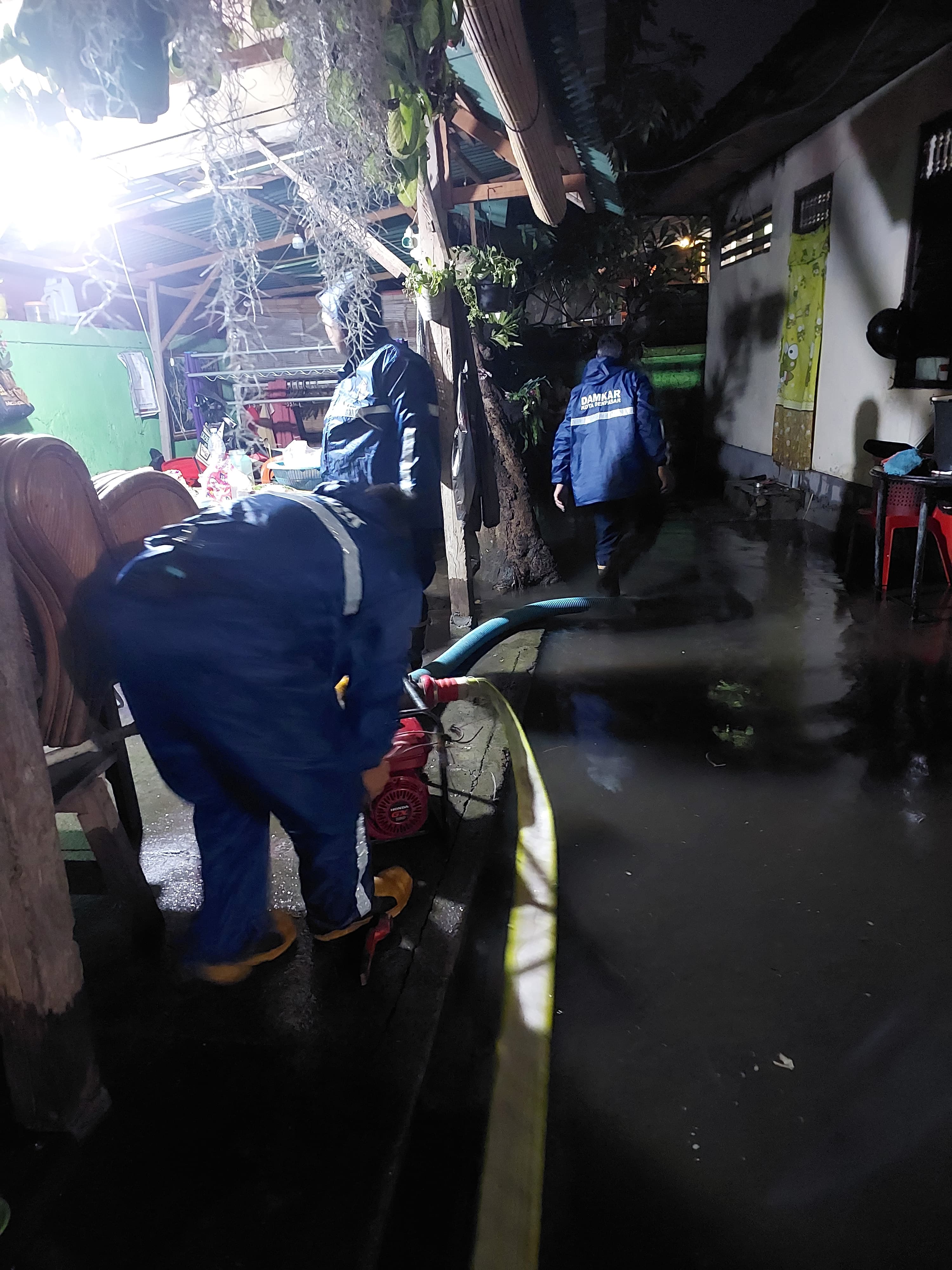 Akibat Cuaca Penghujan Salah Satu Rumah Terendam Air